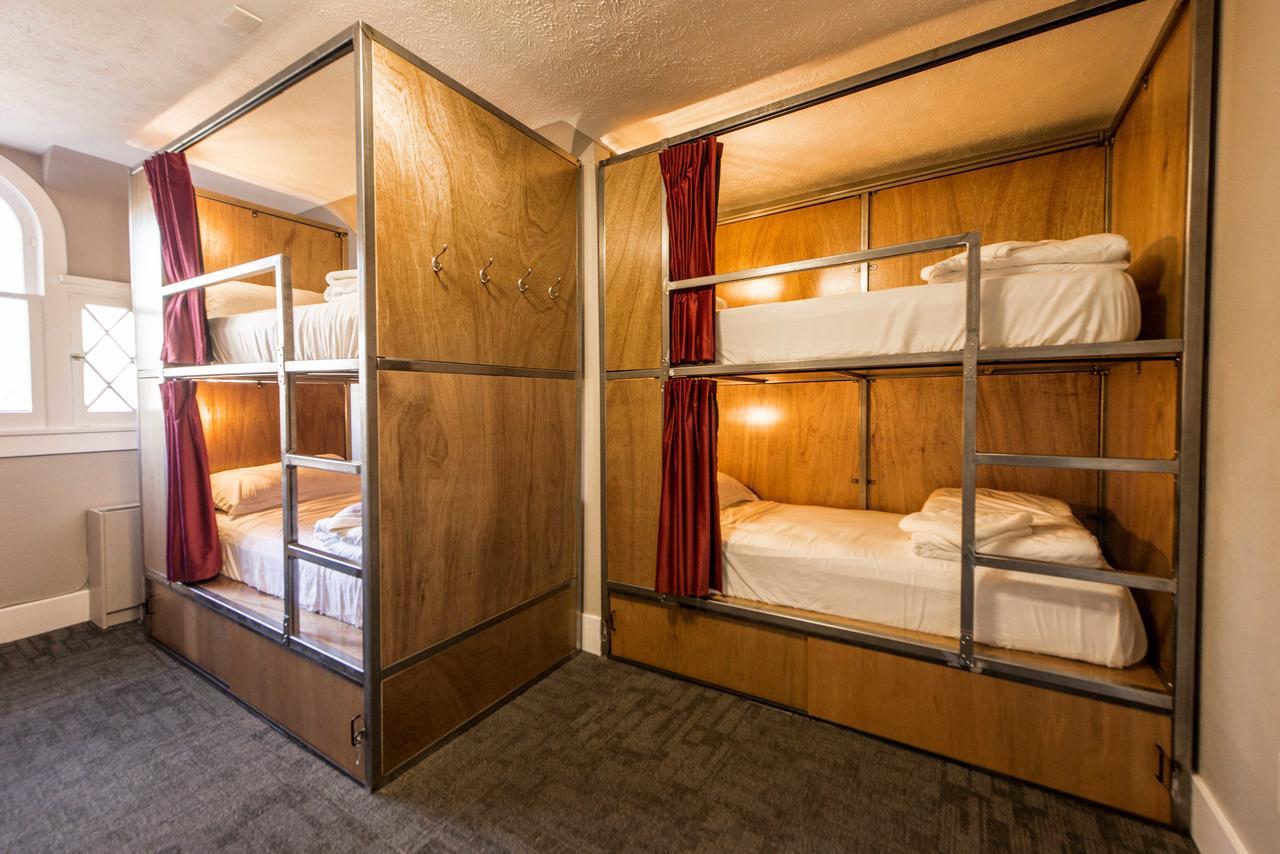 Ember Hostel DEN Dış mekan fotoğraf